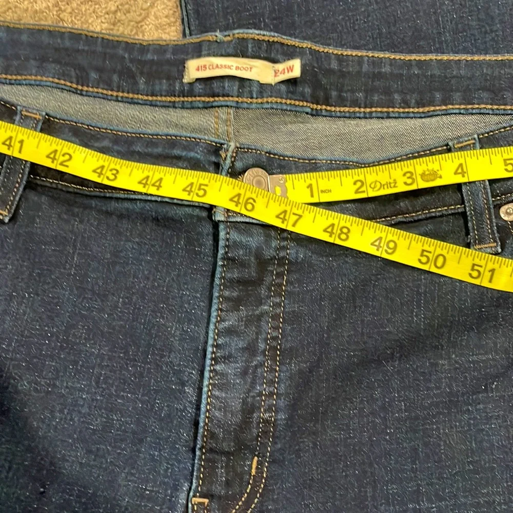 Levi’s dark denim 415 classic boot cut 30 inch inseam high rise - Picture 5 of 9